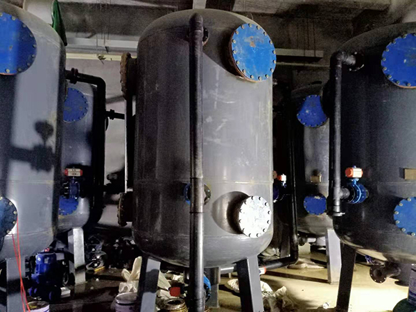 梅河口市康美医院1000t每天全自动分隔除铁锰设备现场施工1